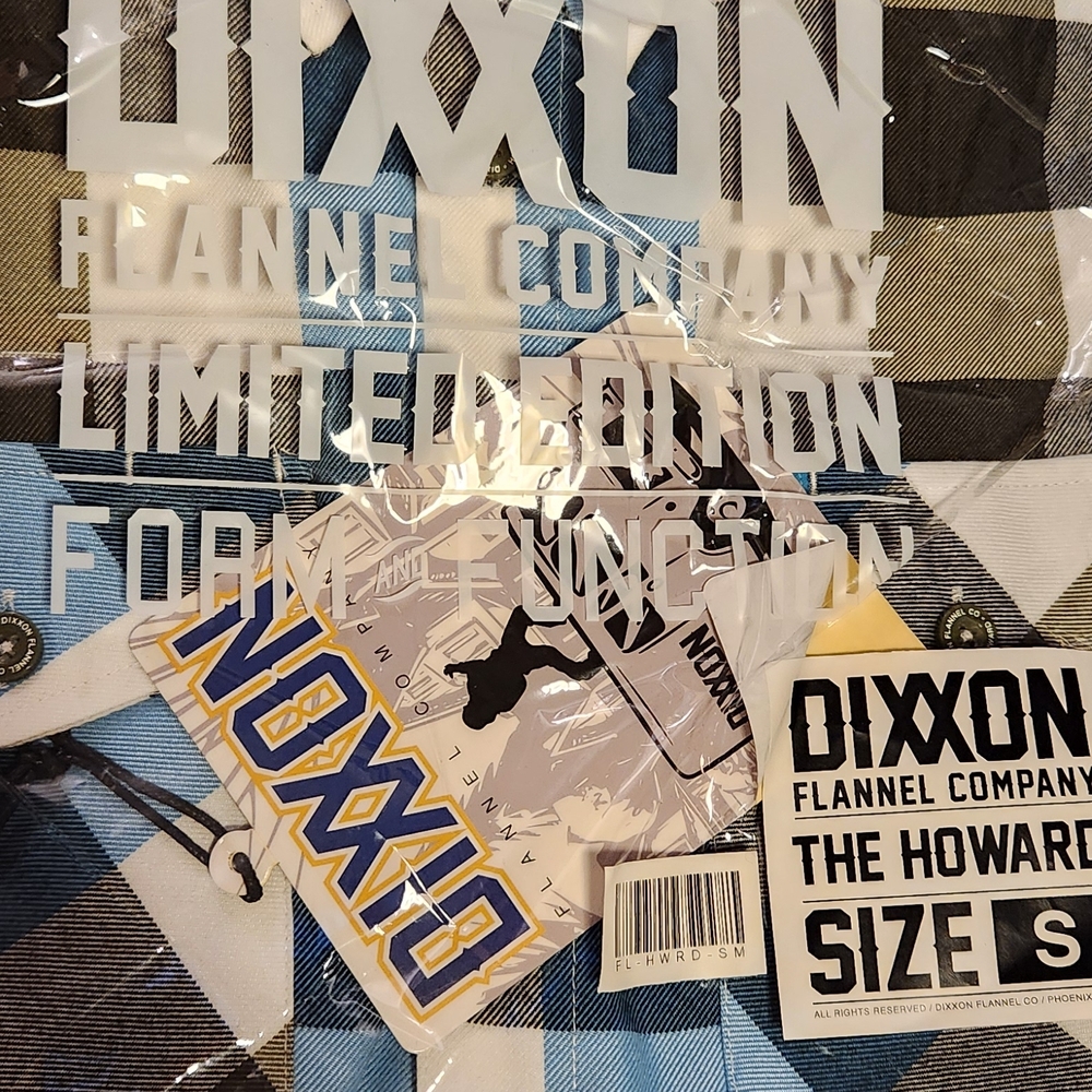 DIXXON Howard Flannel in Blue and Black